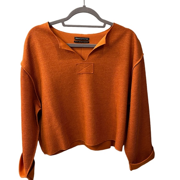 Urban Outfitters Tops - Urban Outfitters Textured V-Neck Top XS